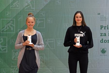 22 Nika Pucelj in Ela Bakan - 1